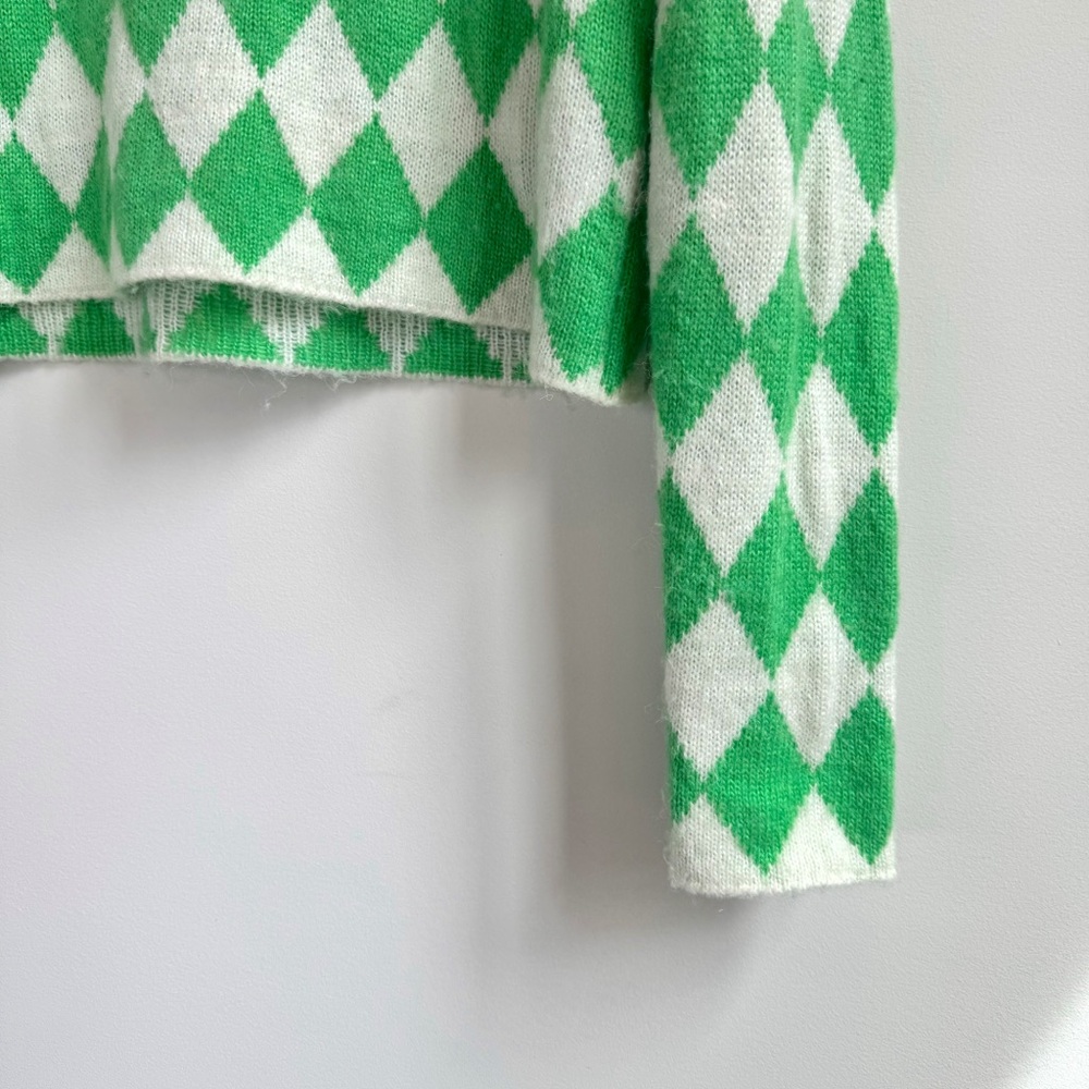 KITRI Rory Green Diamond Checker Sweater - Picture 3 of 9